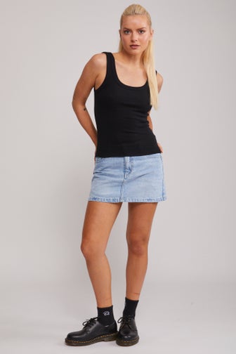 Classic Scoop Tank - Black