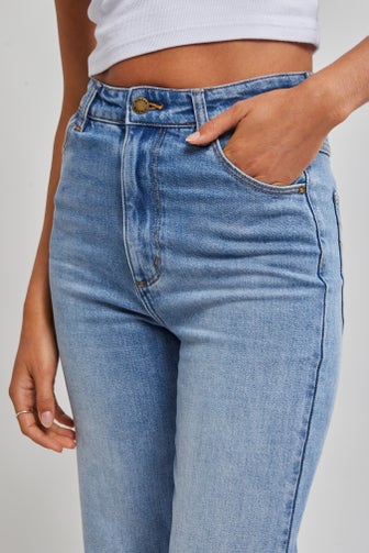 Wrangler high waisted front pocket flare in west coast