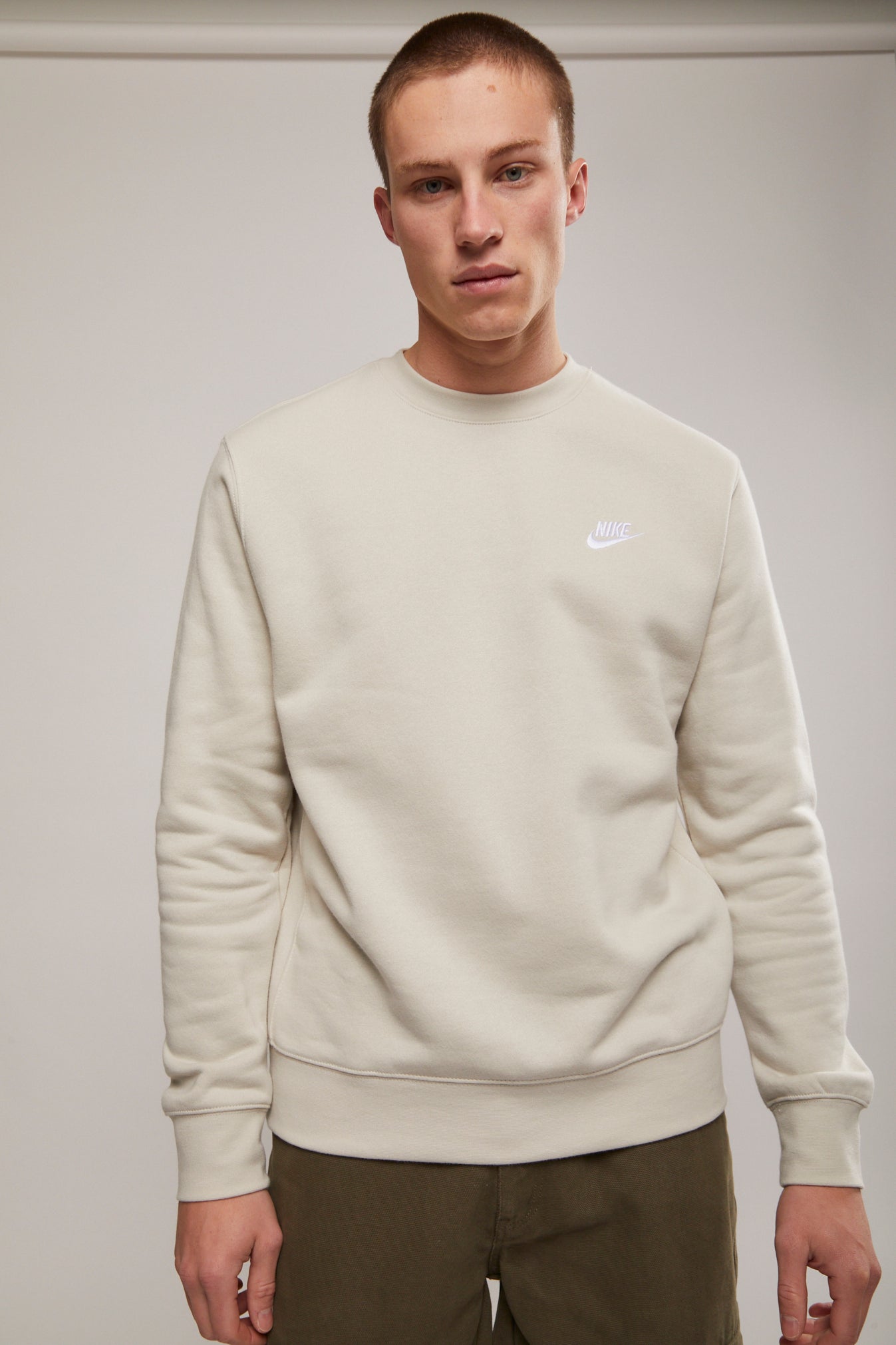 Nsw club crewneck light best sale bone white