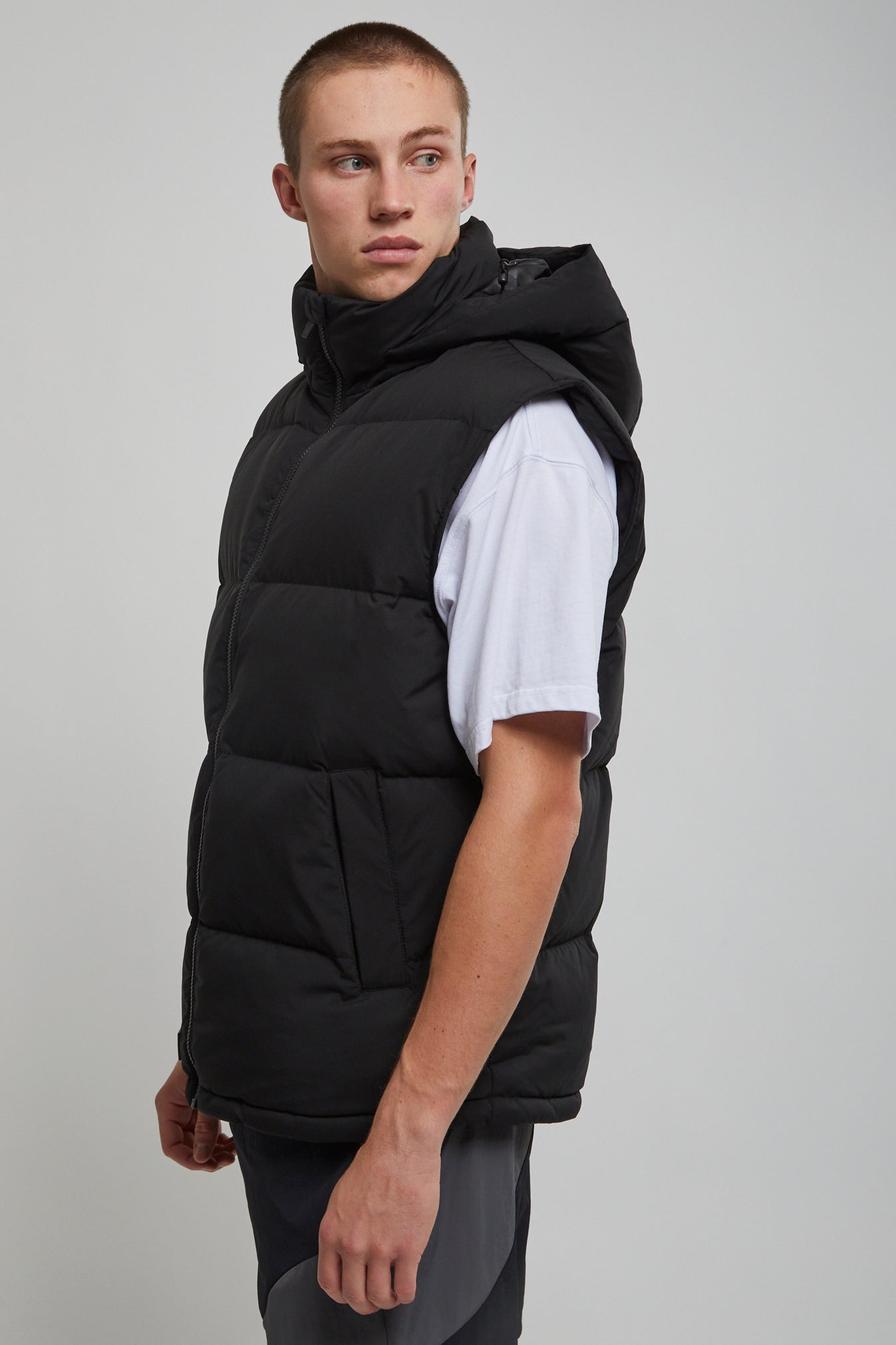 Black fashion puffer vest nz