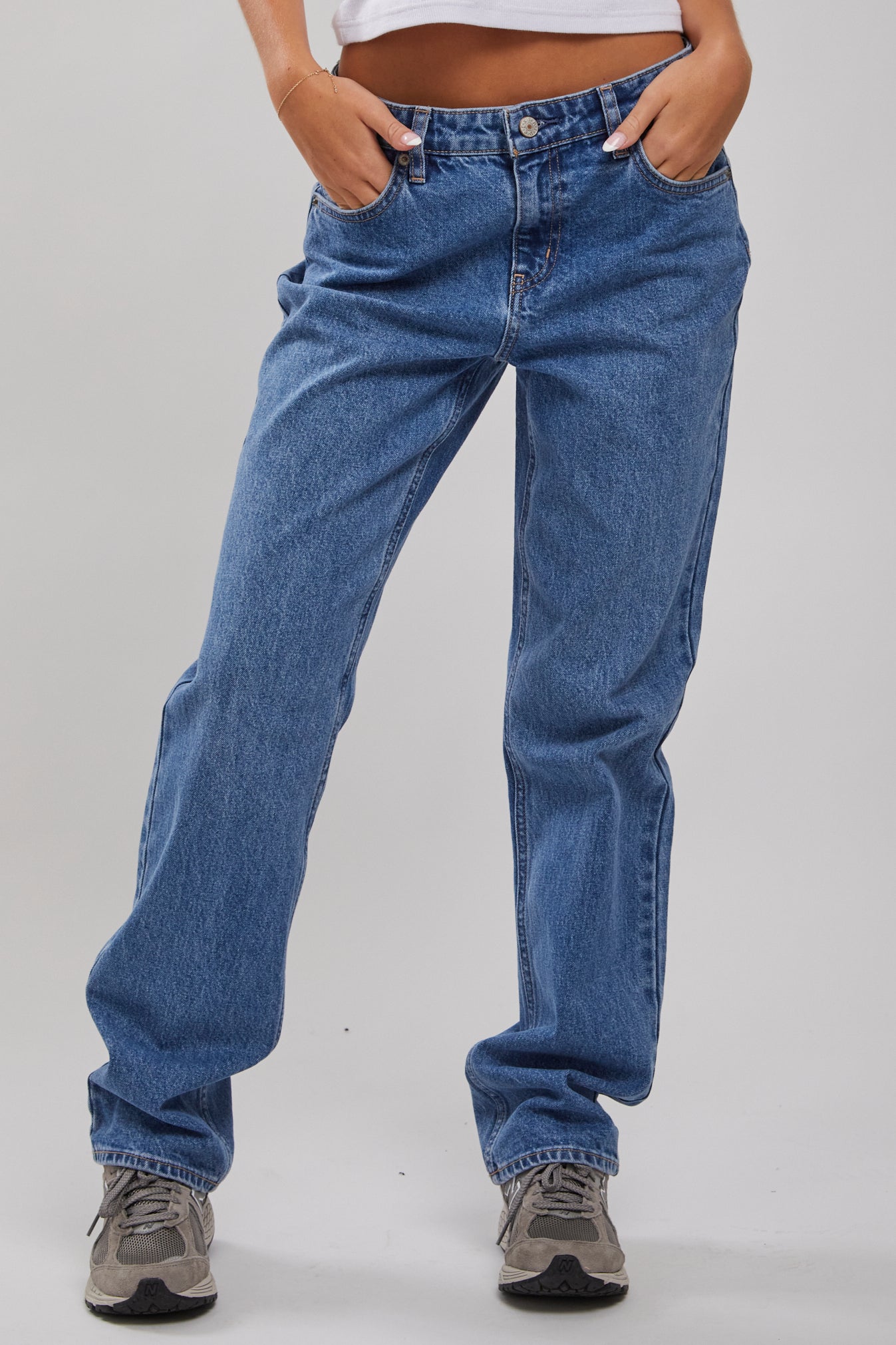 Mid Vintage Straight Jeans | North Beach