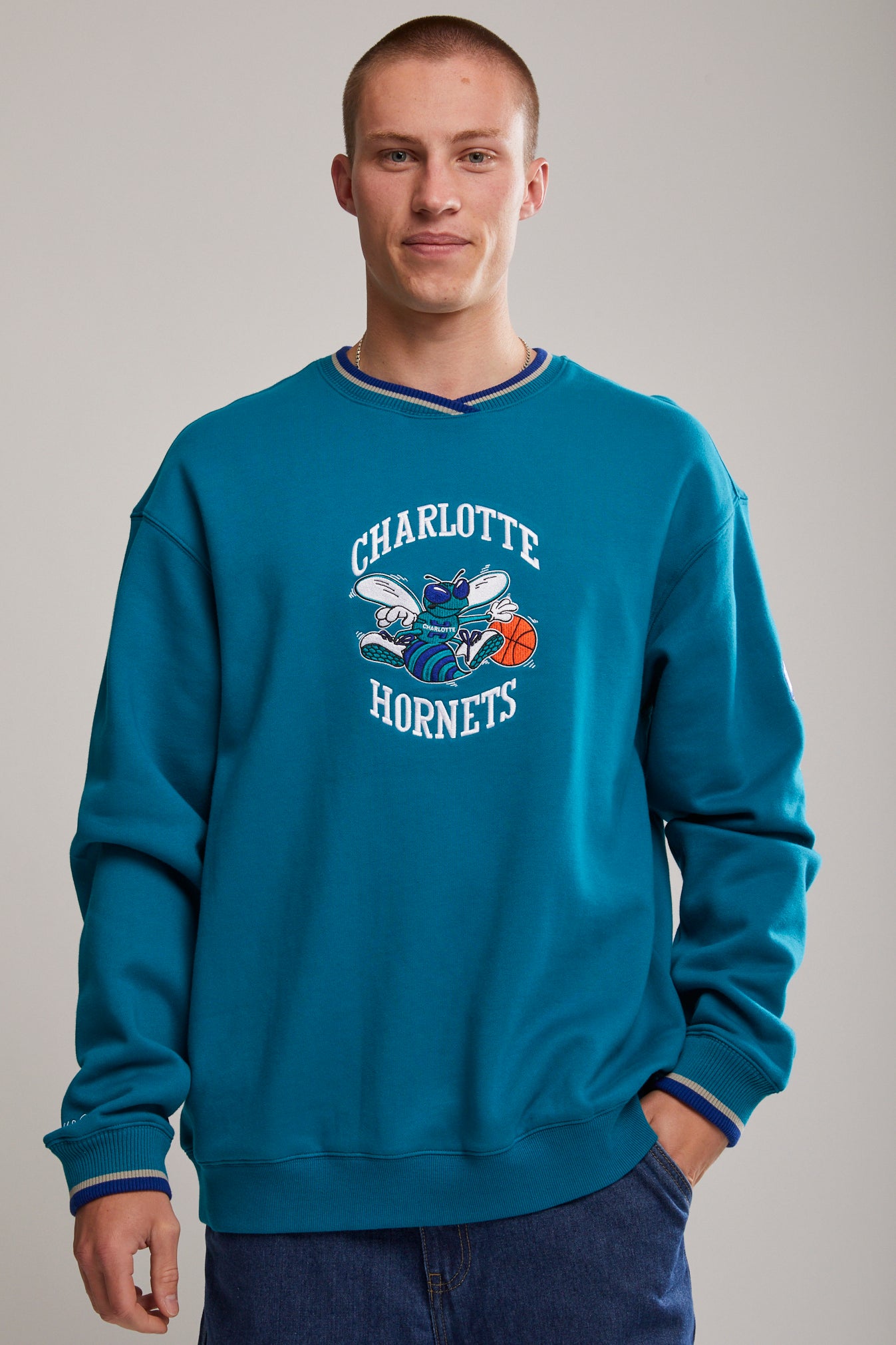 Vintage hot sale hornets sweatshirt